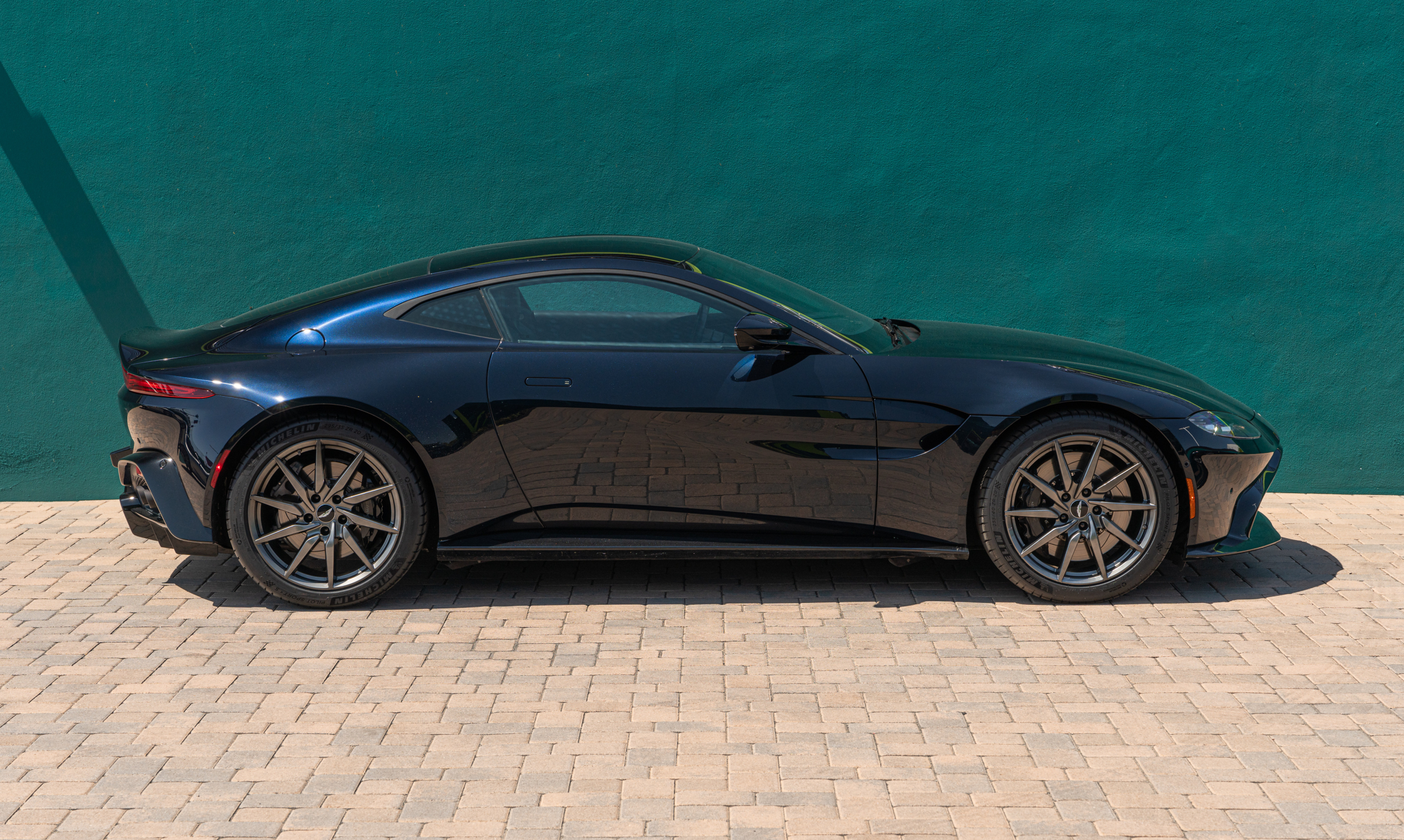 Used 2020 Aston Martin Vantage Base with VIN SCFSMGAW8LGN04771 for sale in San Diego, CA