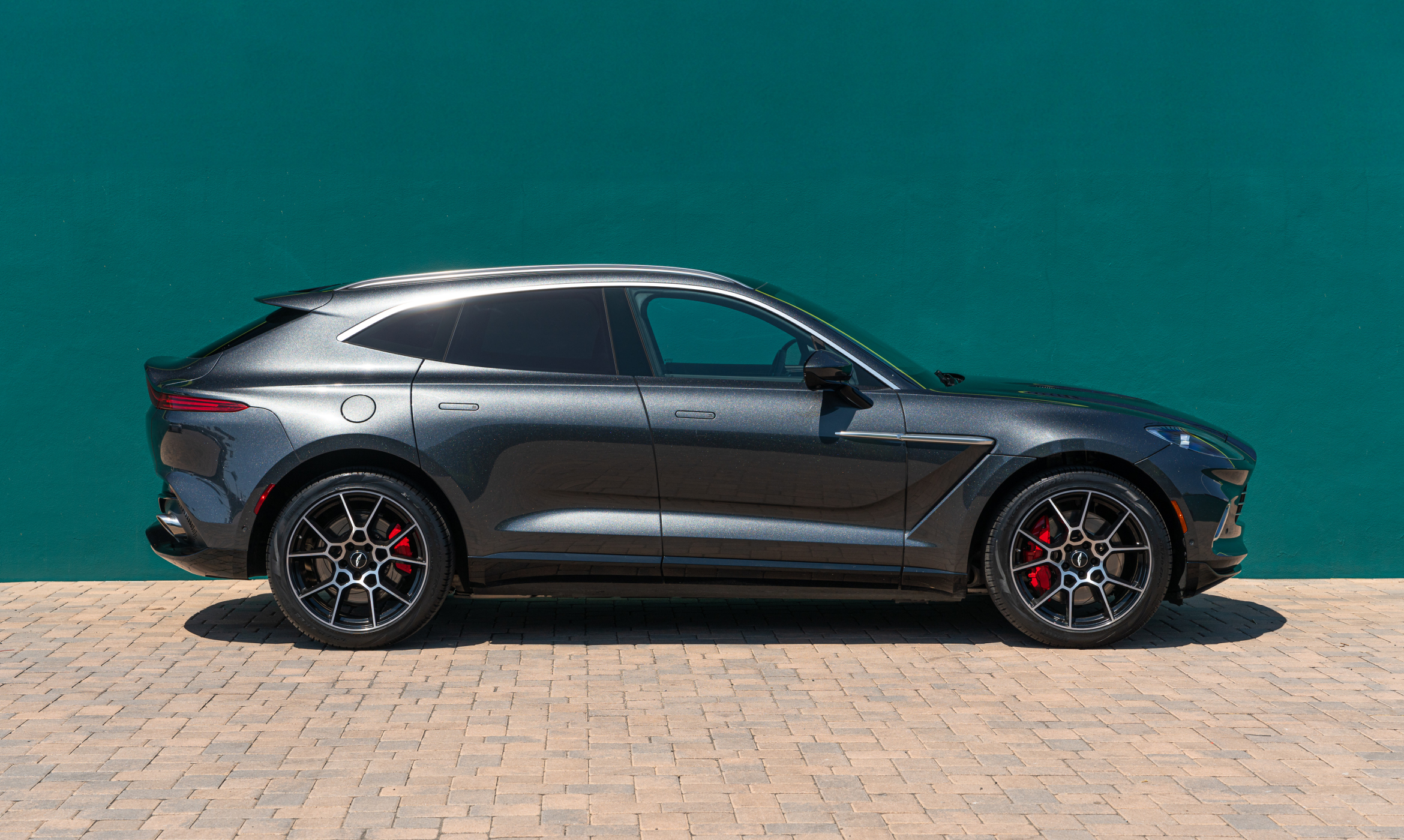 Used 2021 Aston Martin DBX Base with VIN SCFVUJAW4MTV03085 for sale in San Diego, CA